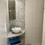 Holiday home Rosacea Maison De *